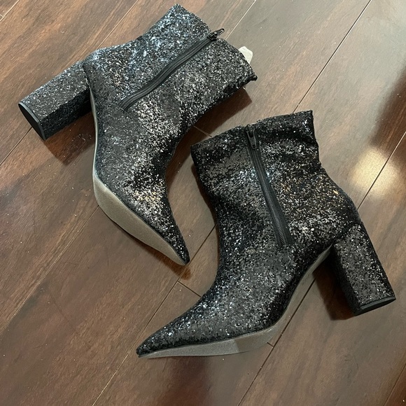 NIB - Old Cutter Sophia - Black Sparkle Pointed Toe Boots - Womens Size 10 - Picture 3 of 9